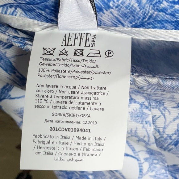 NWT Cedric Charlier Fantasy Print White on Garmentory Skirt / Size 6 - Picture 14 of 16